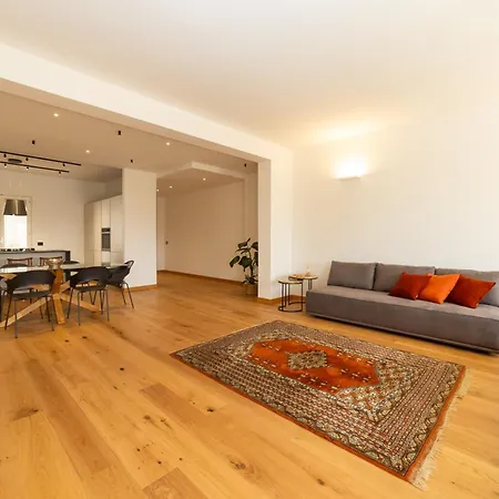 De Life Exclusive Apartment
