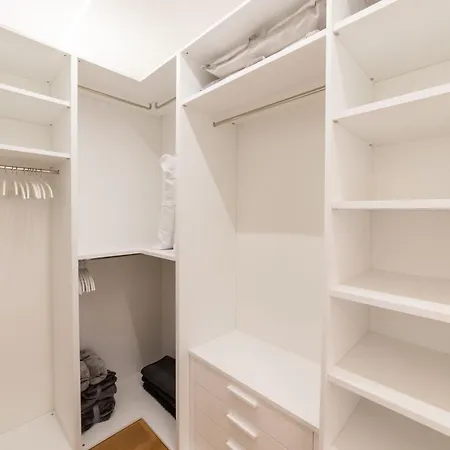 De Life Exclusive Apartment *