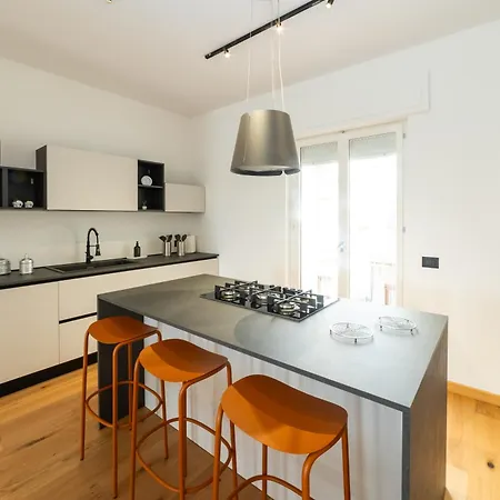 De Life Exclusive Apartment *